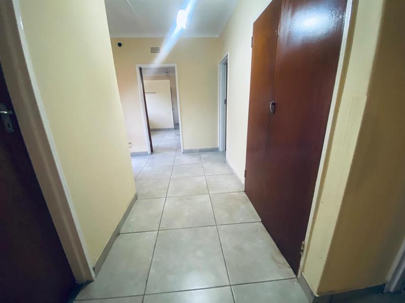 To Let 5 Bedroom Property for Rent in Kathu Northern Cape